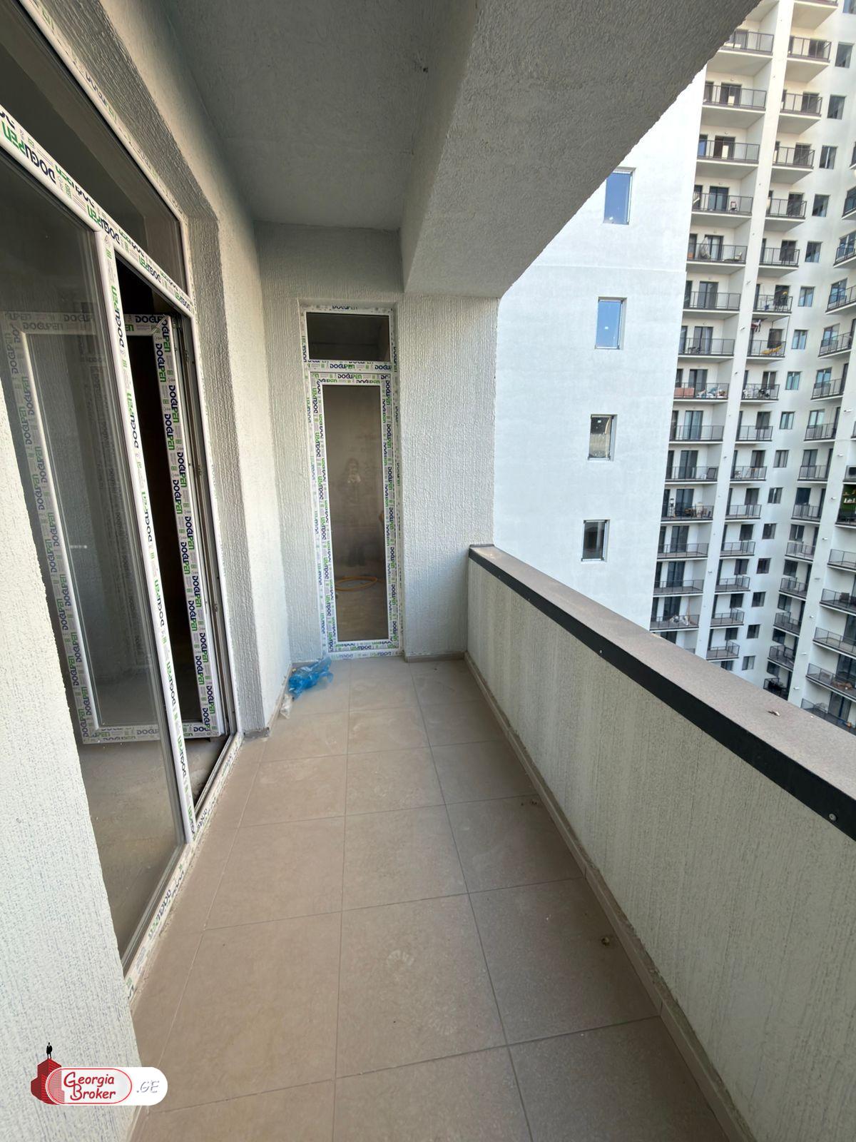 იყიდება ახალი აშენებული 4 ოთახიანი ბინა